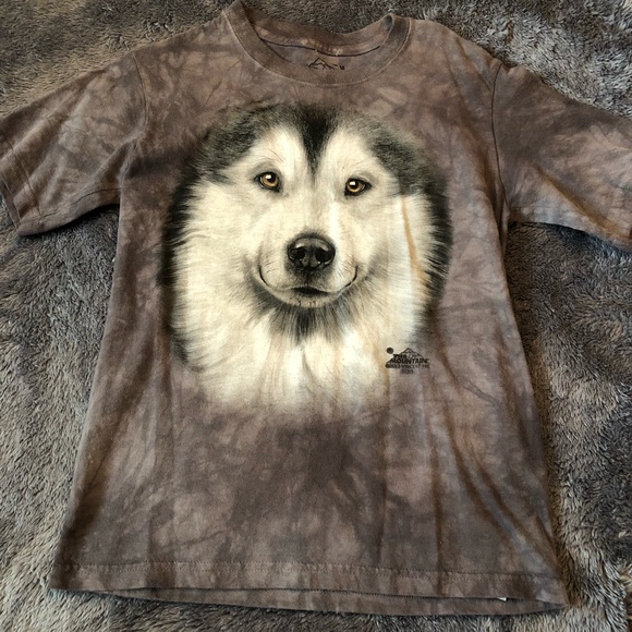 The Mountain Other - ⭐️NWOT⭐️ unisex Wolf tee